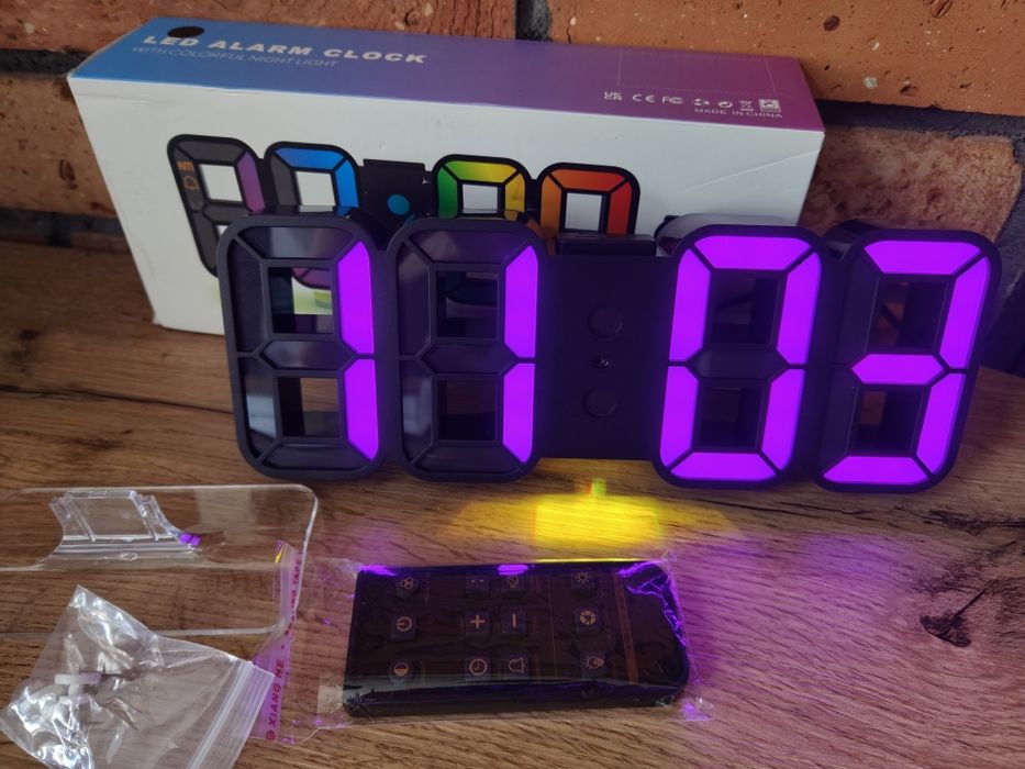 Zegar Budzik cyfrowy elektroniczny LED Duży 3D z Alarmem i Pilotem