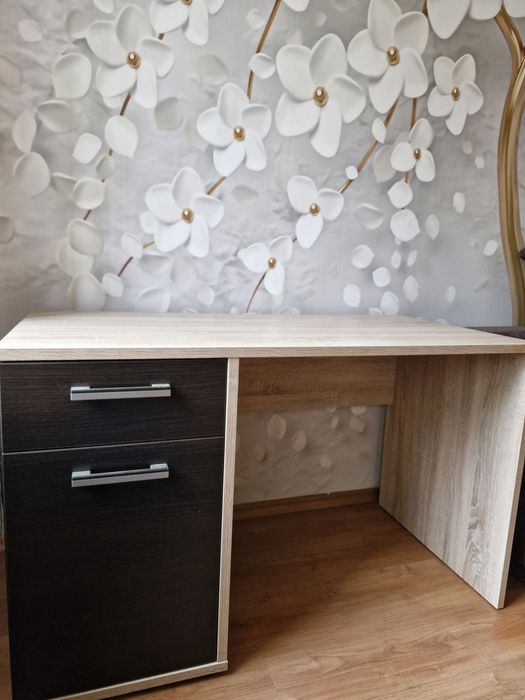 Witryna, komoda ,szafka RTV, stolik kawowy półka +zbiurko