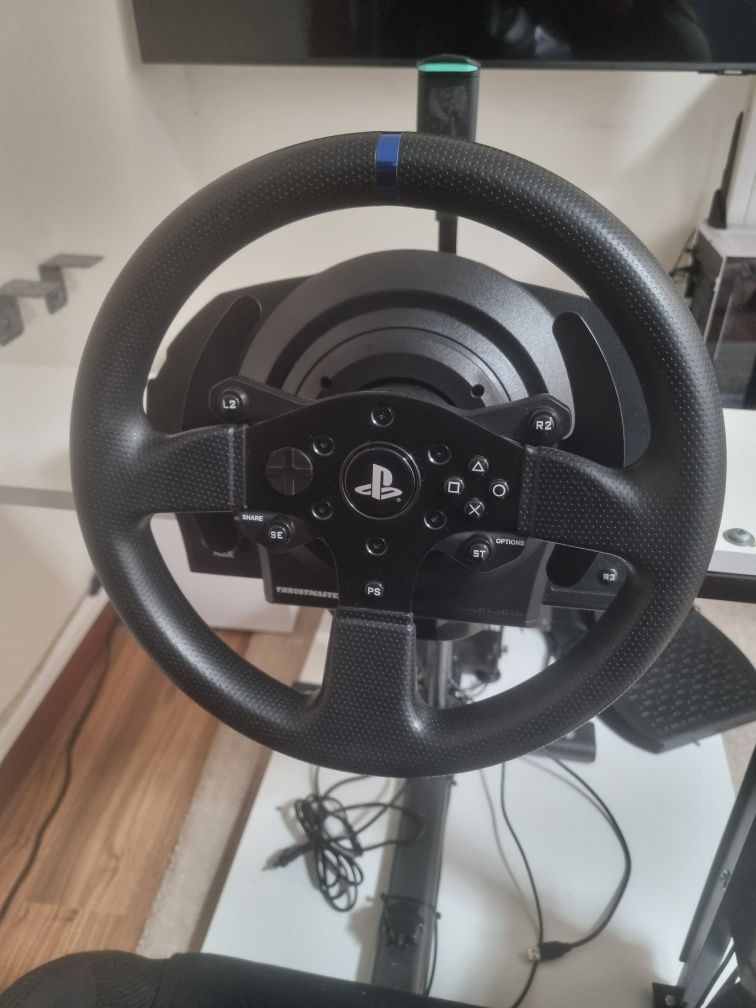 Thrustmaster T300rs