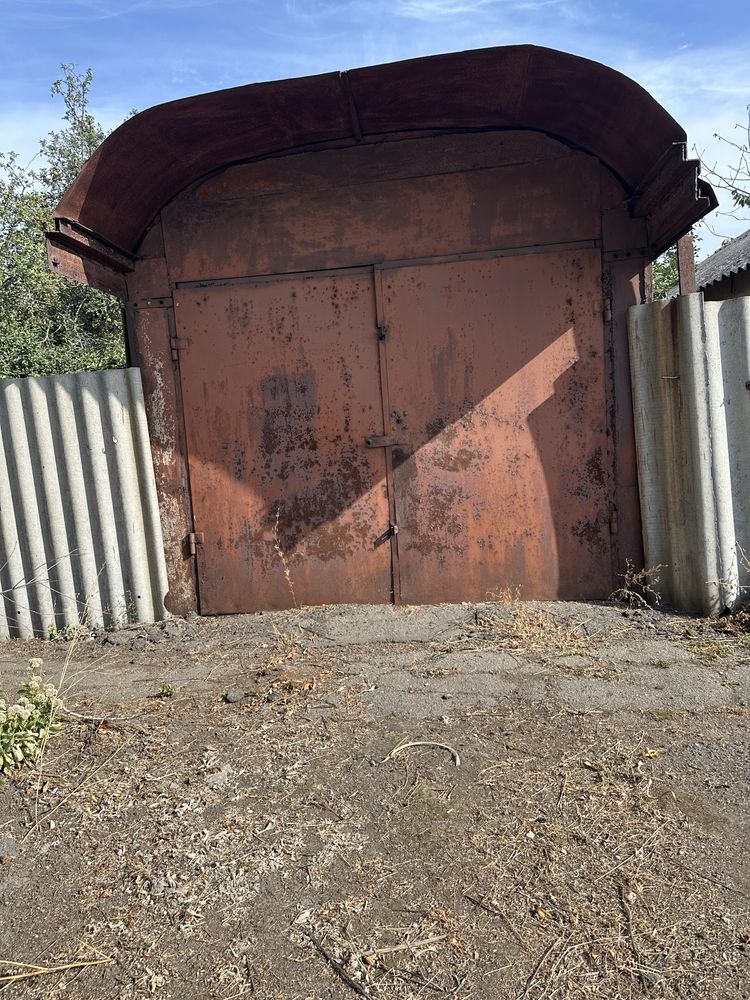 Продам будинок в м. Лозова