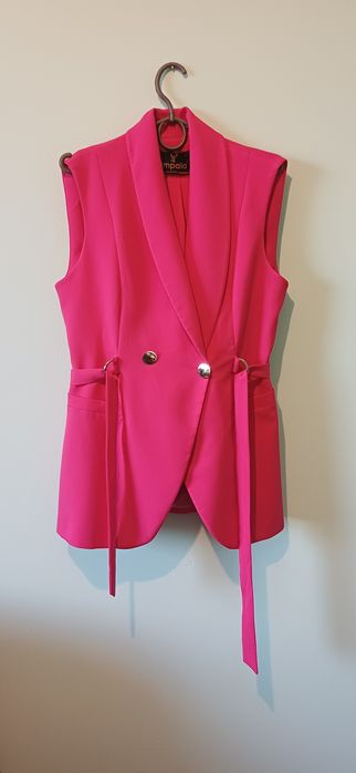 Жіночий брючний костюм