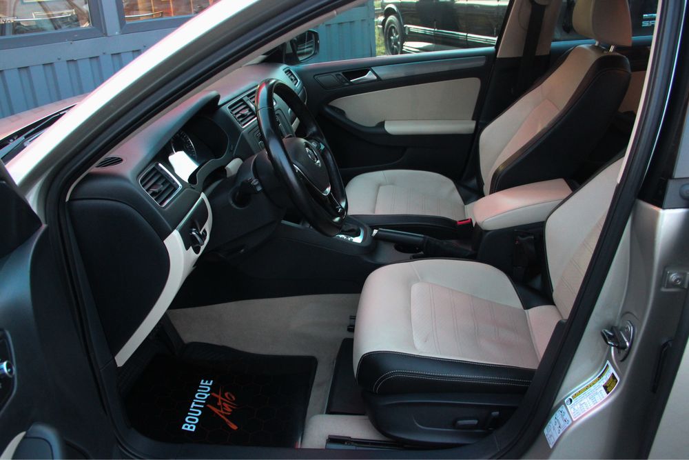 Продам Volkswagen Jetta 2014
