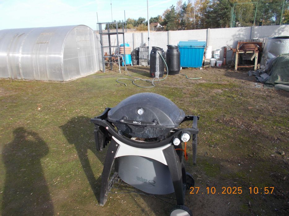 Grill Weber Q300 gazowy sprzedam.
