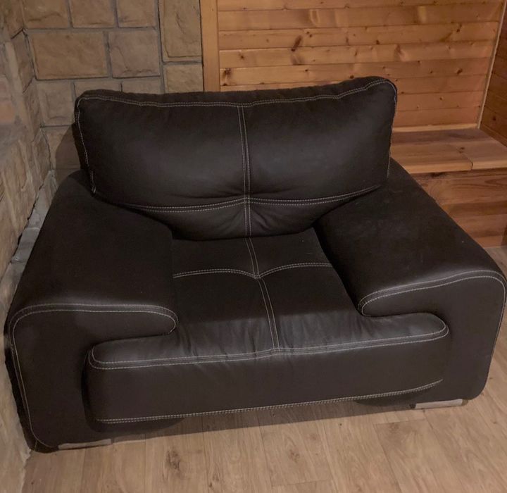 Duży fotel ekoskóra