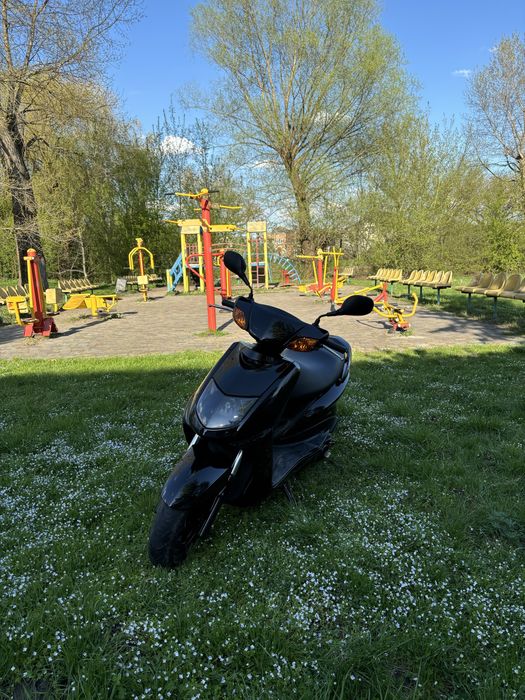 Скутер Yamaha sygnys 125