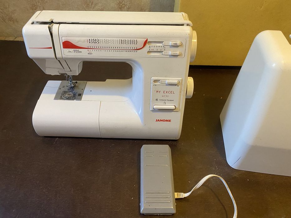 Швейная машинка Janome MyExcel W23U