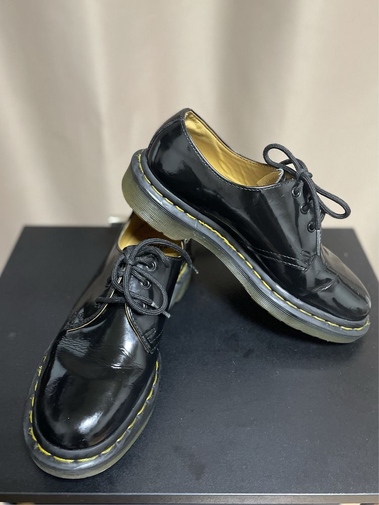 Туфлі дербі лофери чорні шкіра Dr. Martens