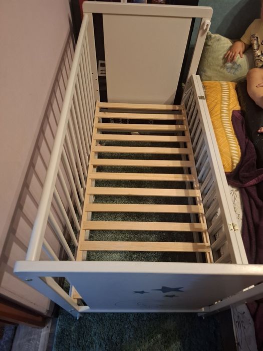 Ліжко дитяче для новонароджених