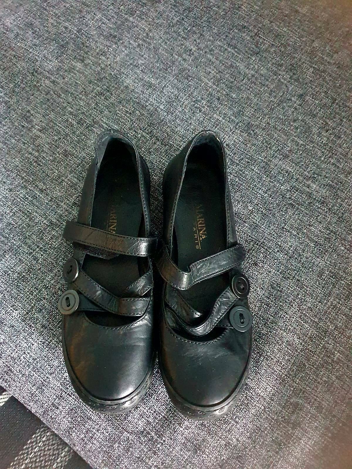 Дитяче взуття , туфлі , чешки 34,36 розмір