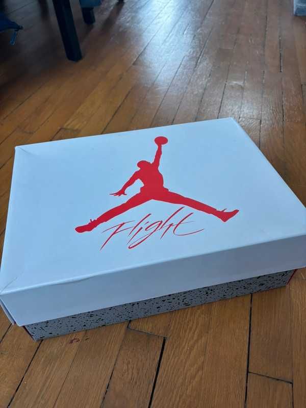 ButyMeskieJordan4RetroWhiteOreoDamskie nowy Rozmiar.39