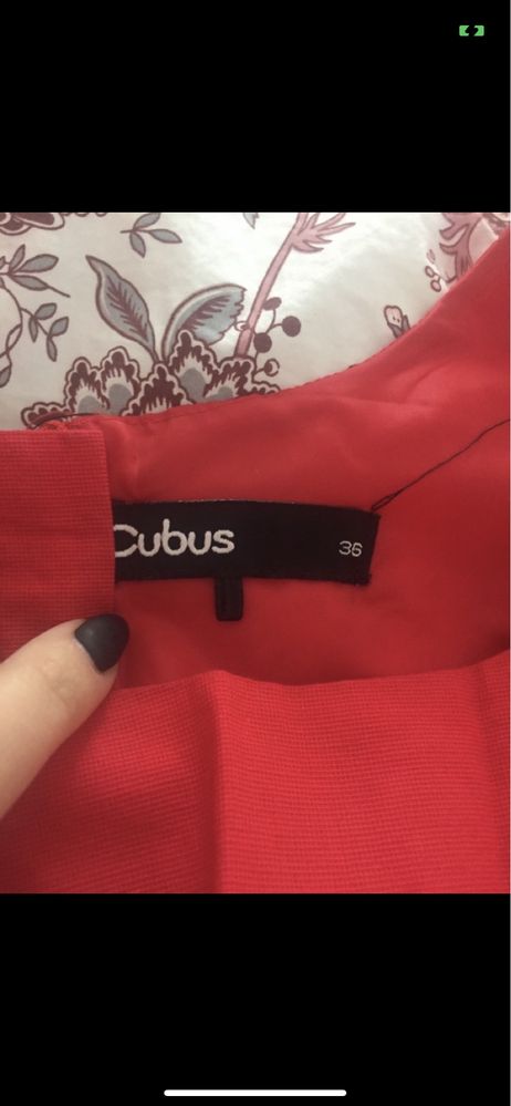Czerwona sukienka Cubus S zip na zamek