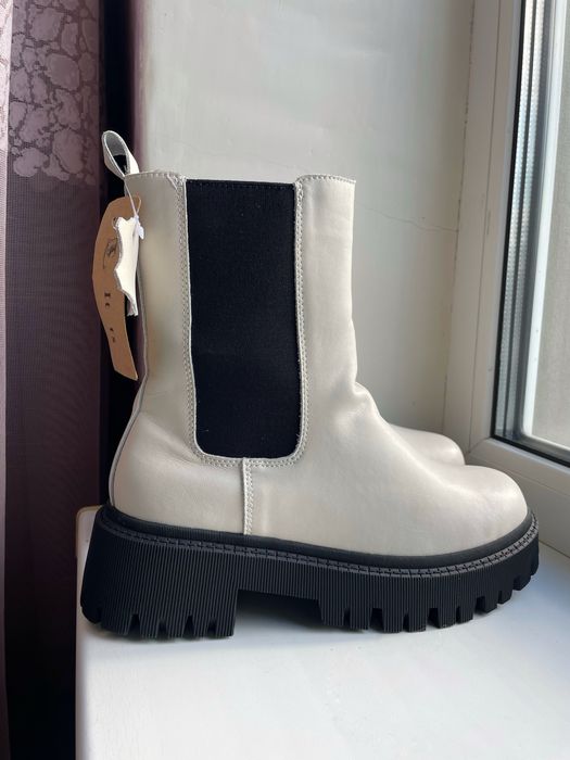 Ботинки зимові жіночі