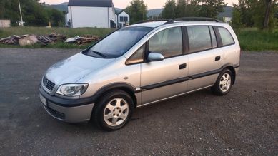 Opel Zafira A 7osobowy,klimatyzacja,halogeny,hak,elektryka,4kluczyki