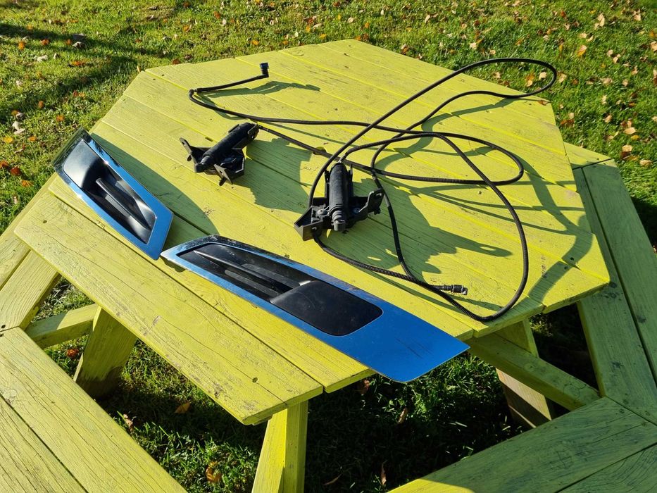 PEUGEOT 5008 I (09-13)- SPRYSKIWACZE, SPRYSKI lamp - prawy lub lewy