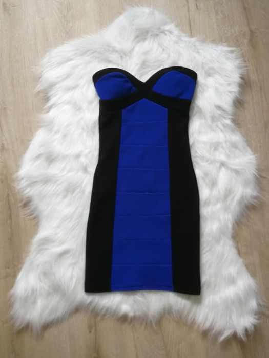 Bandażowa sukienka Tally Weijl XS