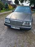 Sprzedam Mercedesa 124  2.5d 1992r