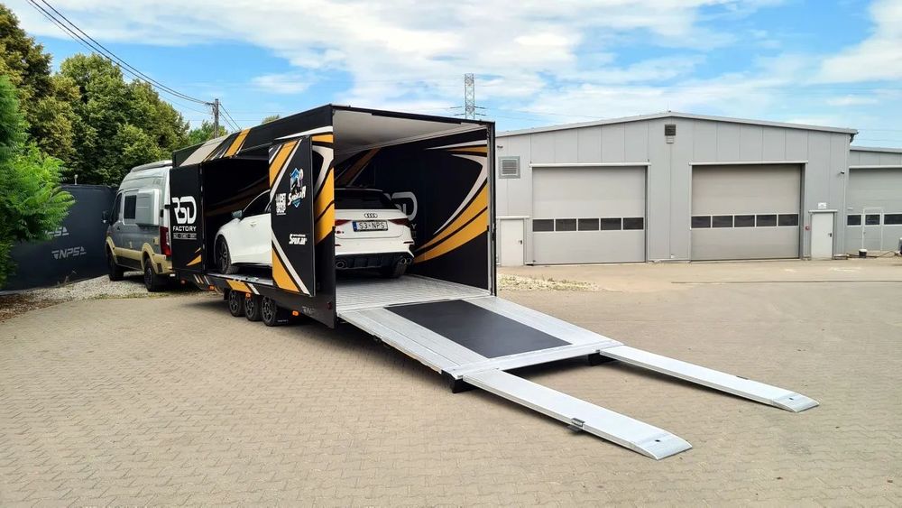 NPS L2035  SPORT, kontenerowa przyczepa pod sportowe samochody