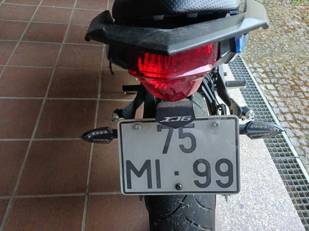 Yamaha XJ 6 DIVERSIONF 12/2013 · 3342 km · 78 cv · 600 cm3