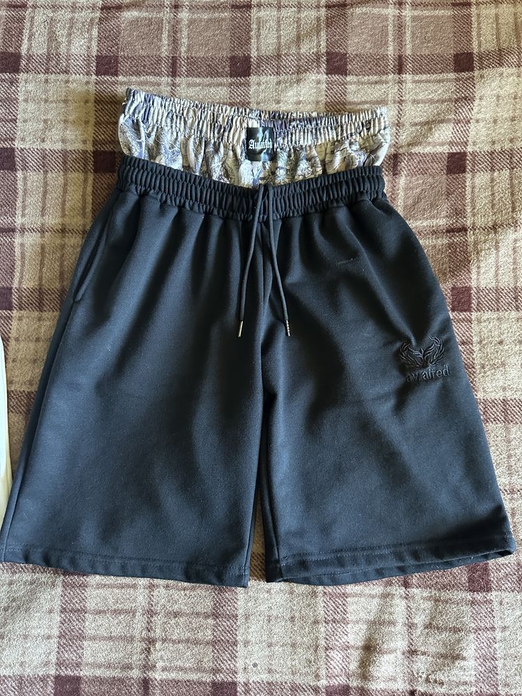 БЕЛЫЕ ОСТАЛИСЬ шорты awaited jaded london balenciaga 999yessirskiii
