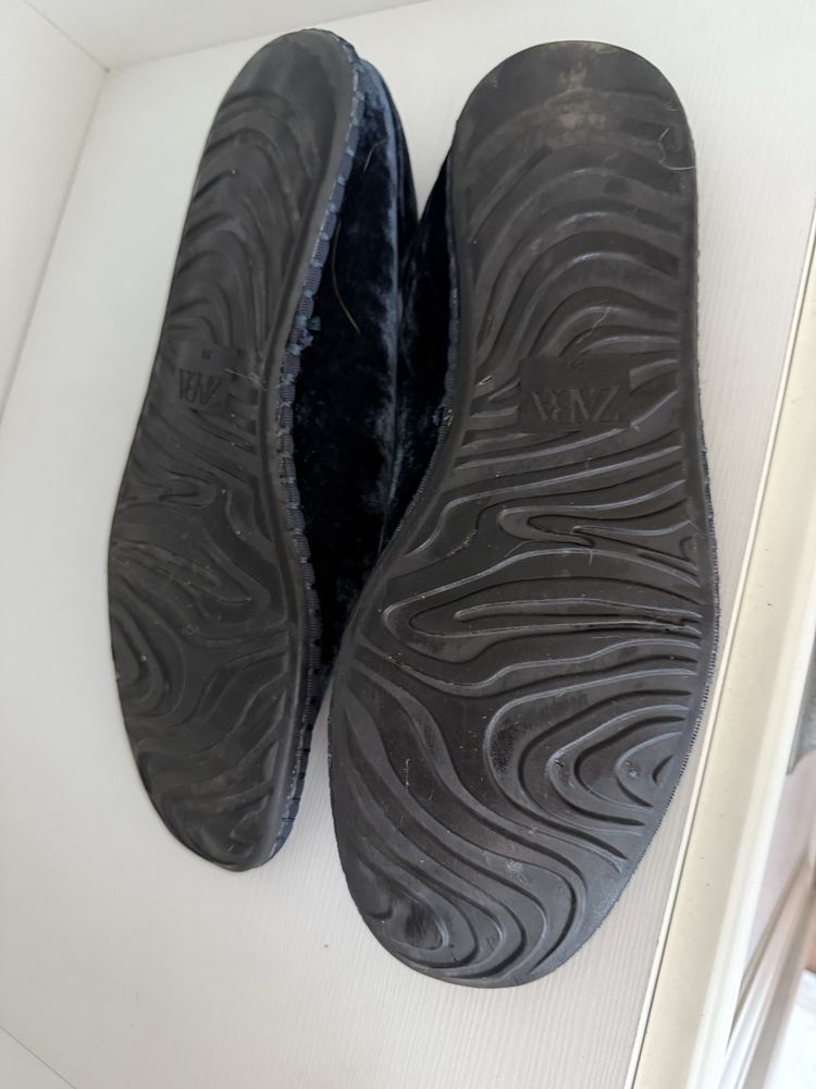Бархатные мокасины. 39 р. Zara