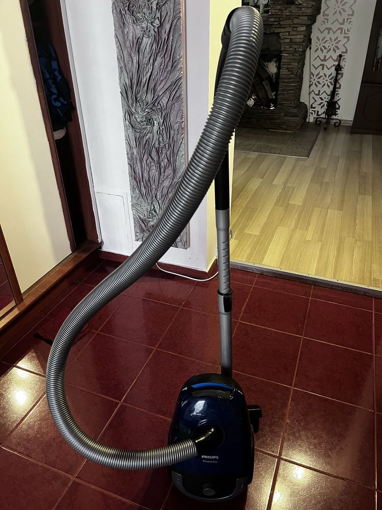 Пилосос Philips (працює)