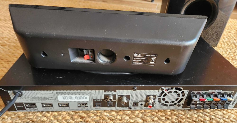 Sistema de Som Surround LG SR906SB 5.1Ch