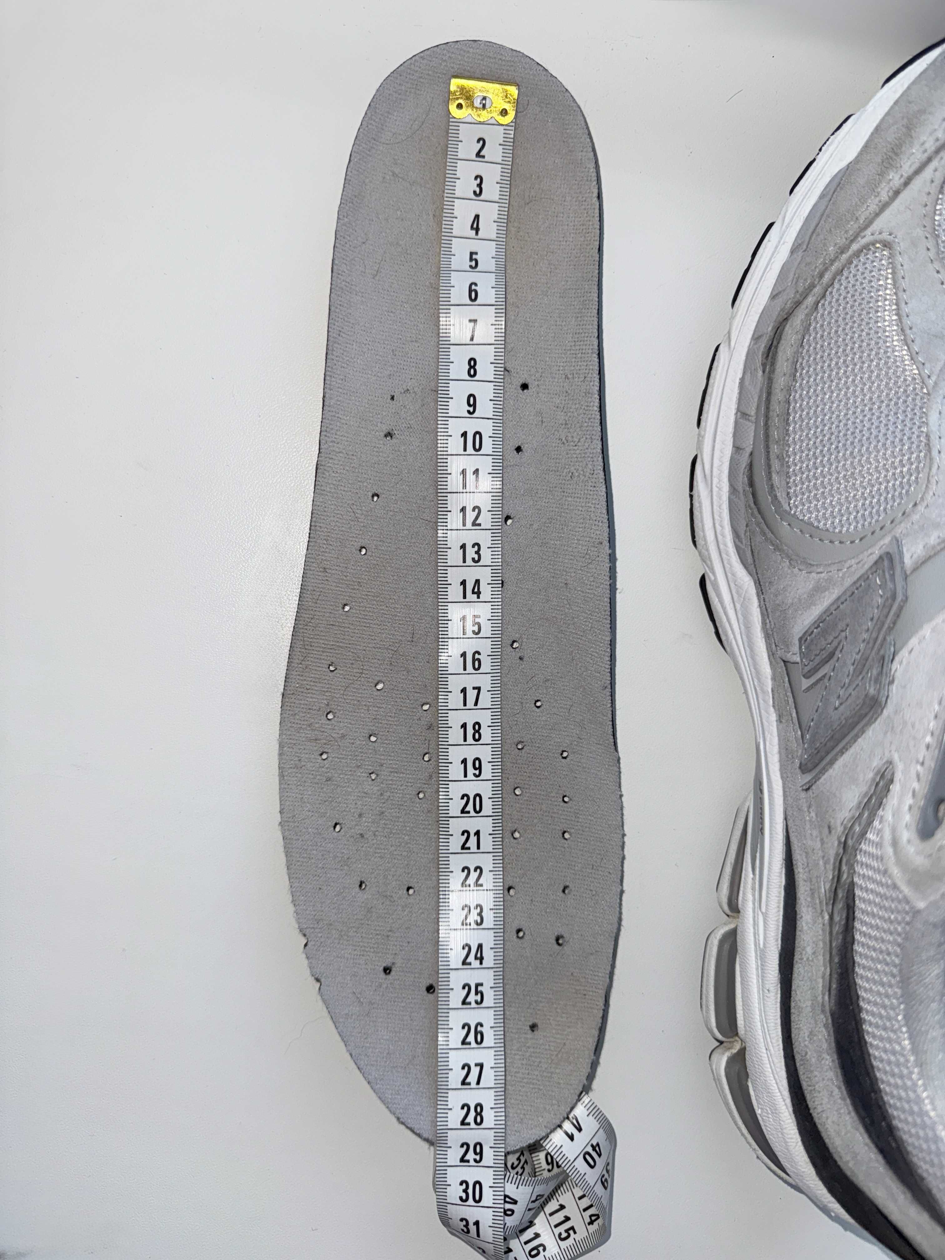 Замшеві кросівки New Balance 2002R, оригінал, р-р 44,5-45