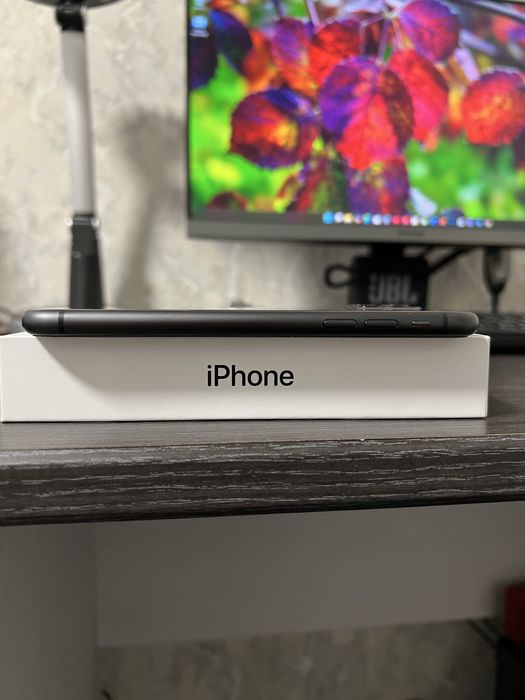 iPhone 11 64Gb • Идеал • Полный комплект • Айфон