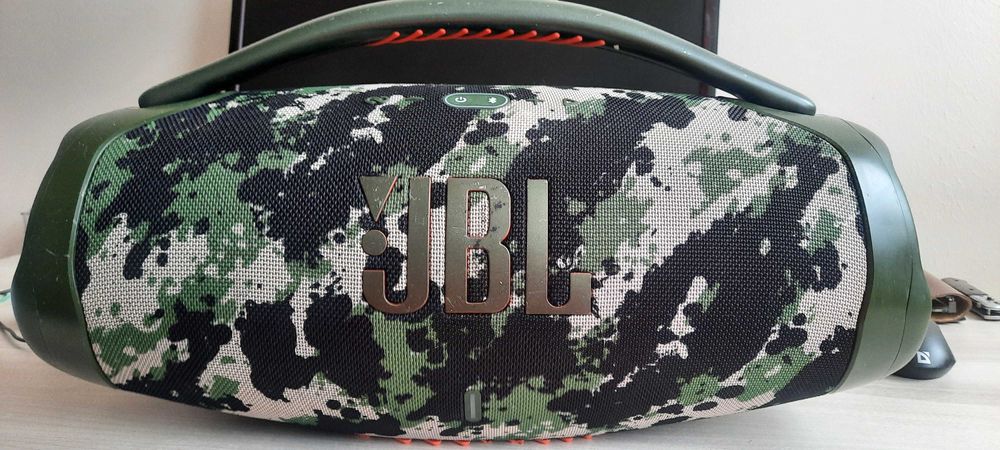 JBL BOOMBOX 3. 100% sprawny,  rysy na rączce. Aku trzyma jak nowy