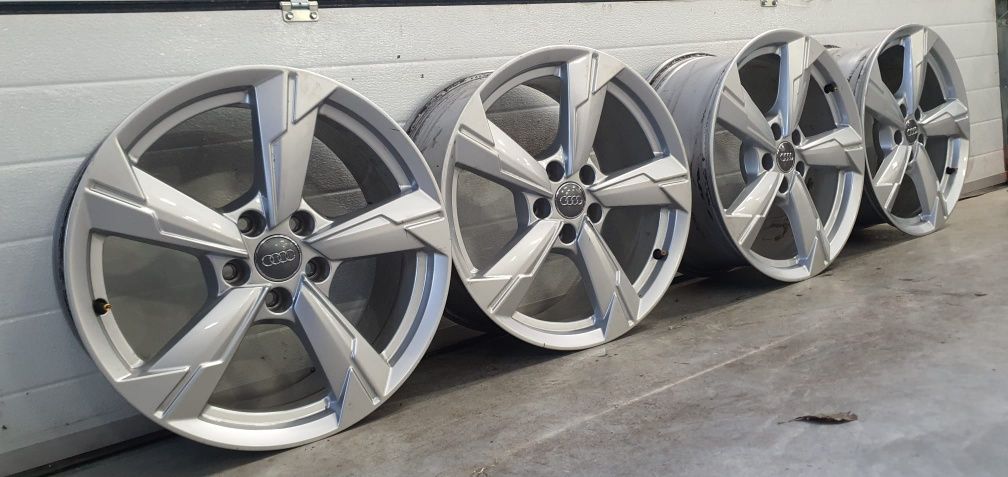 18 5x112 Audi oryginalne jak Nowe