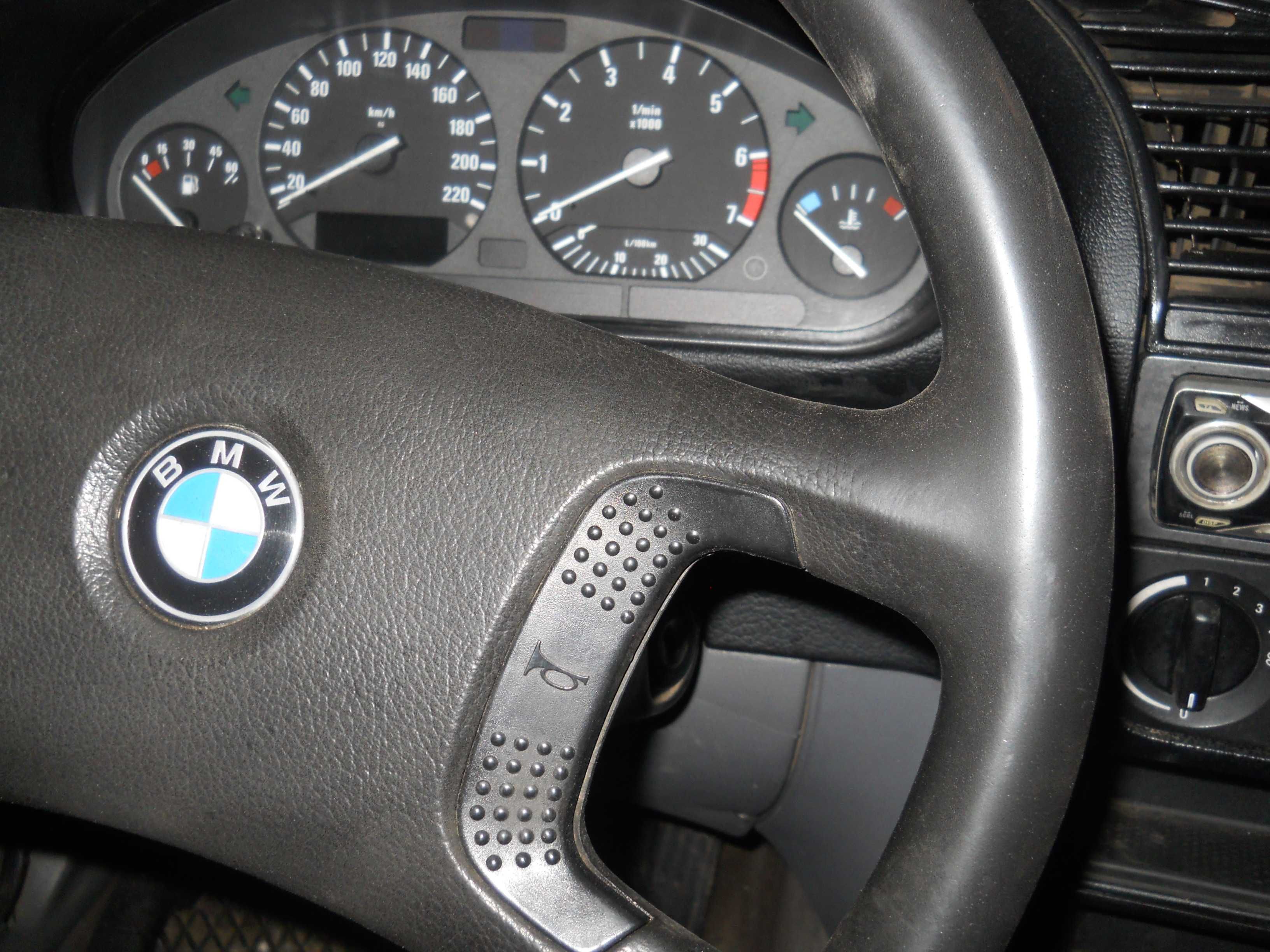 BMW E36. Детали салона.