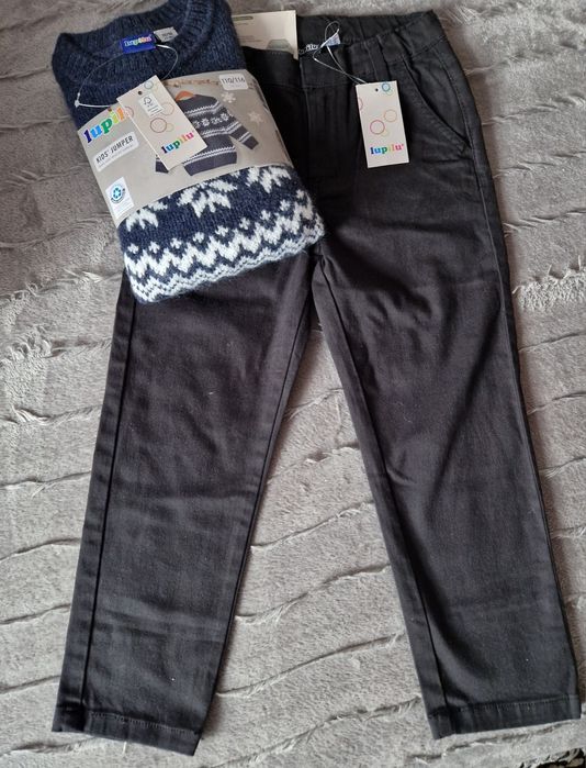 Sweter I spodnie zestaw 110 /116 lupilu