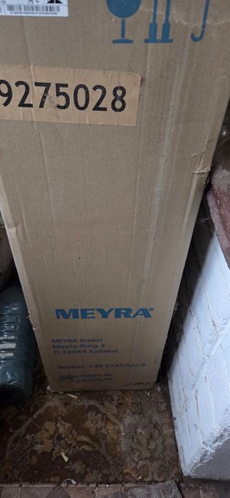 Продам нову інв.каляску.