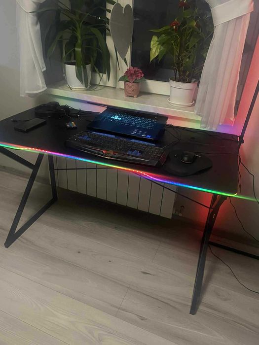 Biurko Gamingowe Huzaro 120 cm LED RGB – Wysyłka Gratis!