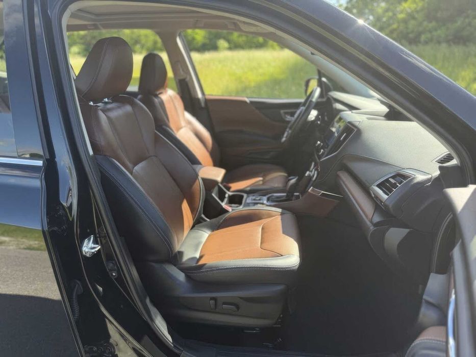 Subaru Forester Touring Crossover      2022