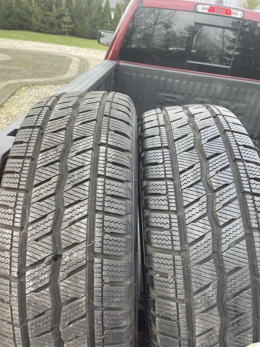 2x Hankook Winter I Cept LV 215 65 R16C 10 mm