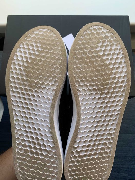 Продам женские кроссовки Adidas Courtpoint Base