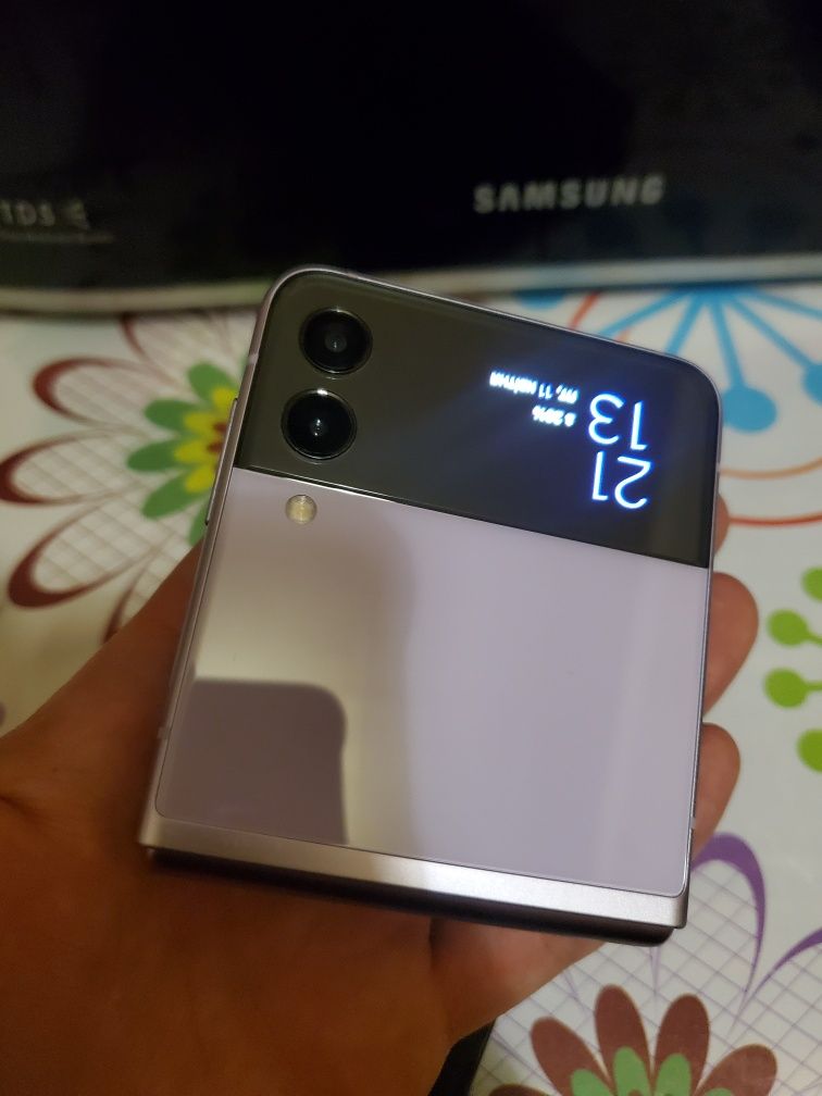 Samsung Galaxy Z flip 3! 5G 8/256GB як Новий!