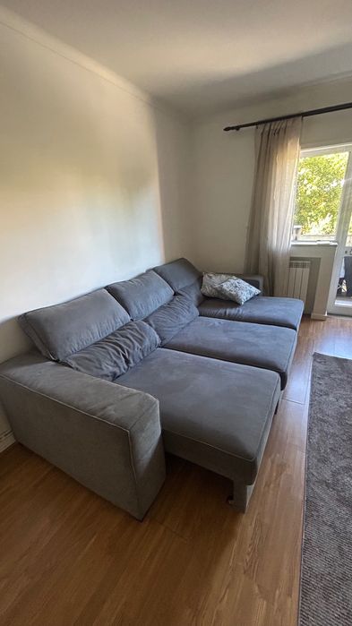 Sofá retratil na cor cinza
