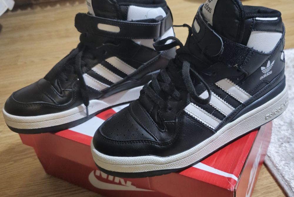 Високі кросівки Adidas