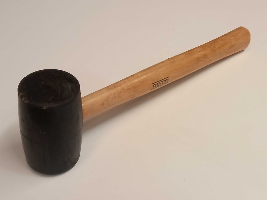 Martelo / Maço de Borracha Preta 'Alyco'