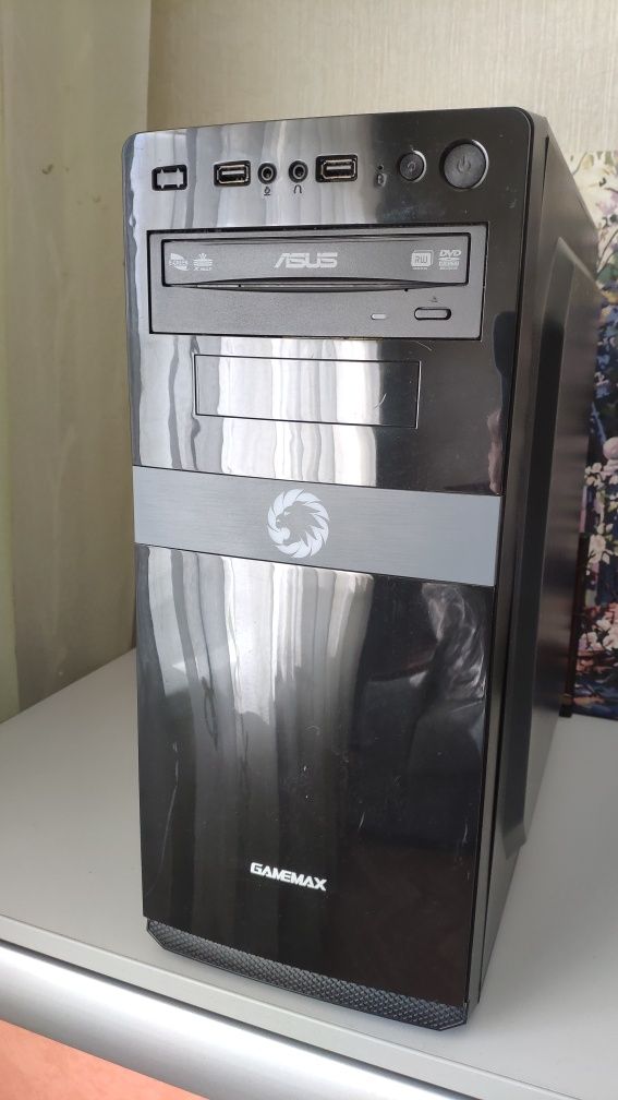 Комп'ютер Gigabyte 970A-D3 Fx-6350 8GB Ram AMD Radeon R7 260X 2Gb