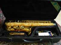 saxofone alto J Michaels
