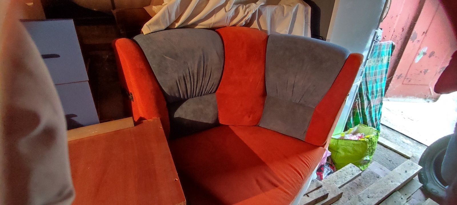 Продам кутовий диван в ідеальному стані
