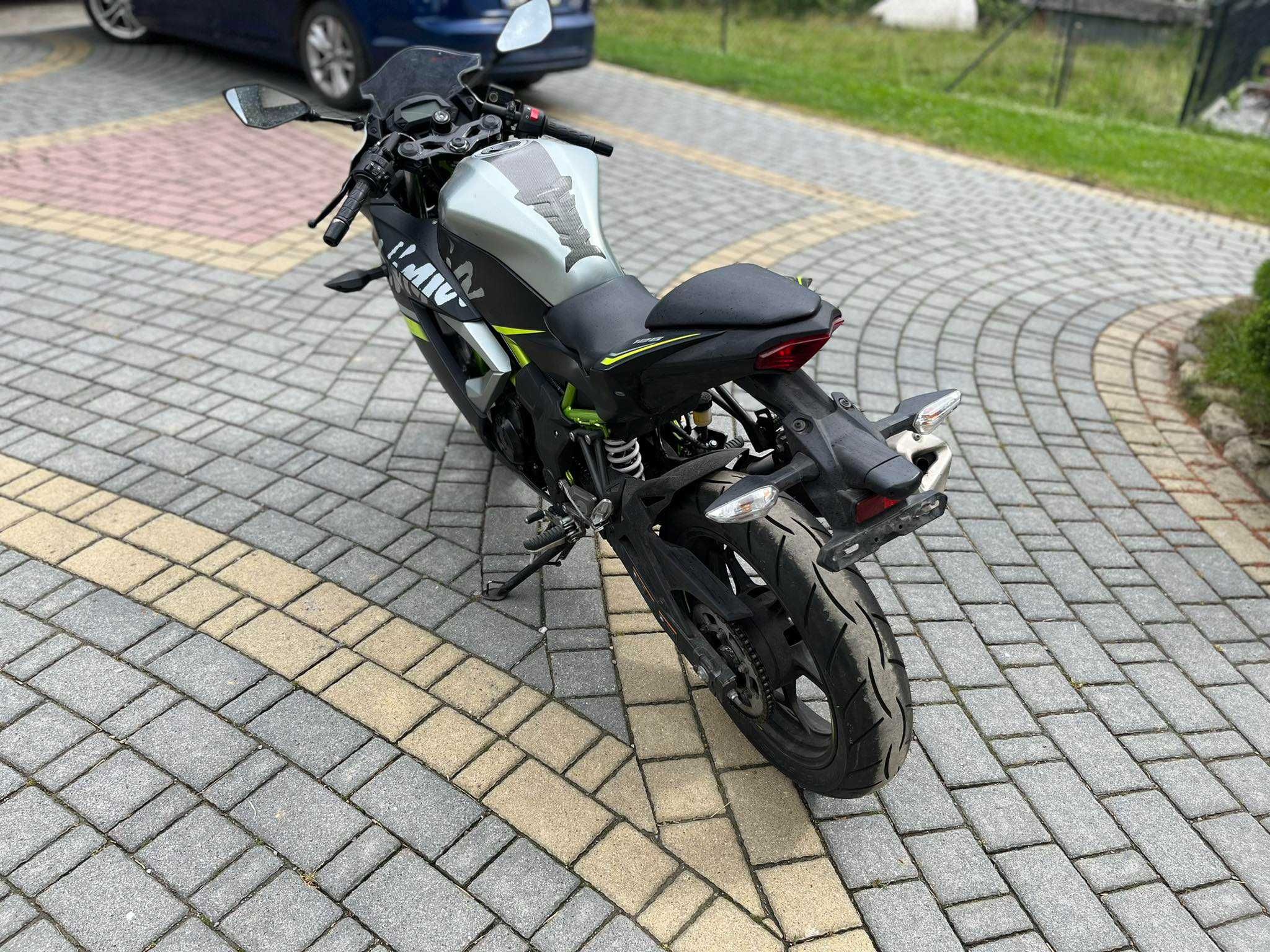 Kawasaki Ninja 125