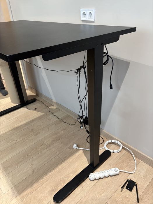 Стол с регулировкой высоты JYSK 160х80