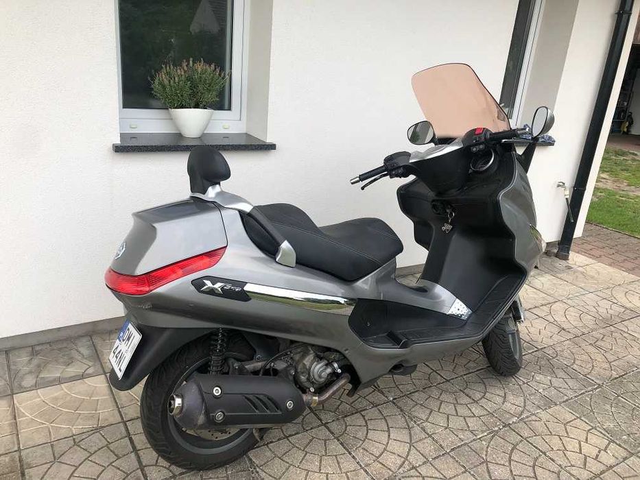 PIAGGIO XEVO 250ie rok 2011