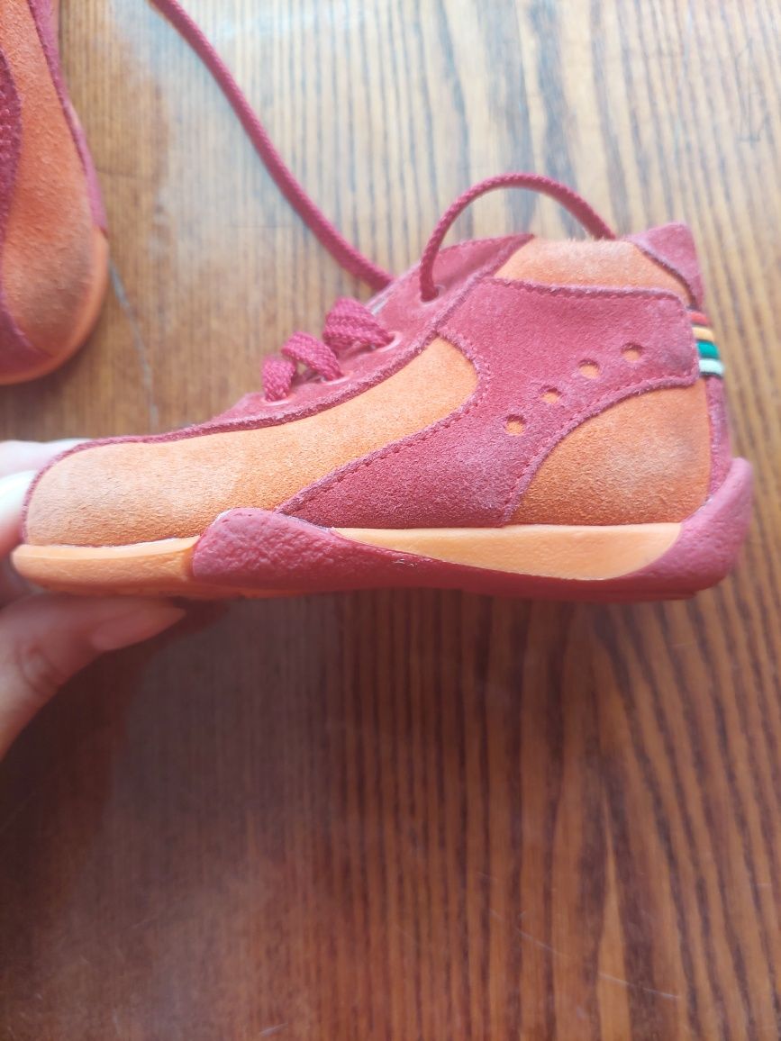 Осенние ботинки для девочки
