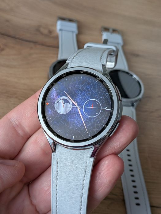 Samsung Galaxy Watch 6 Classic 47mm •