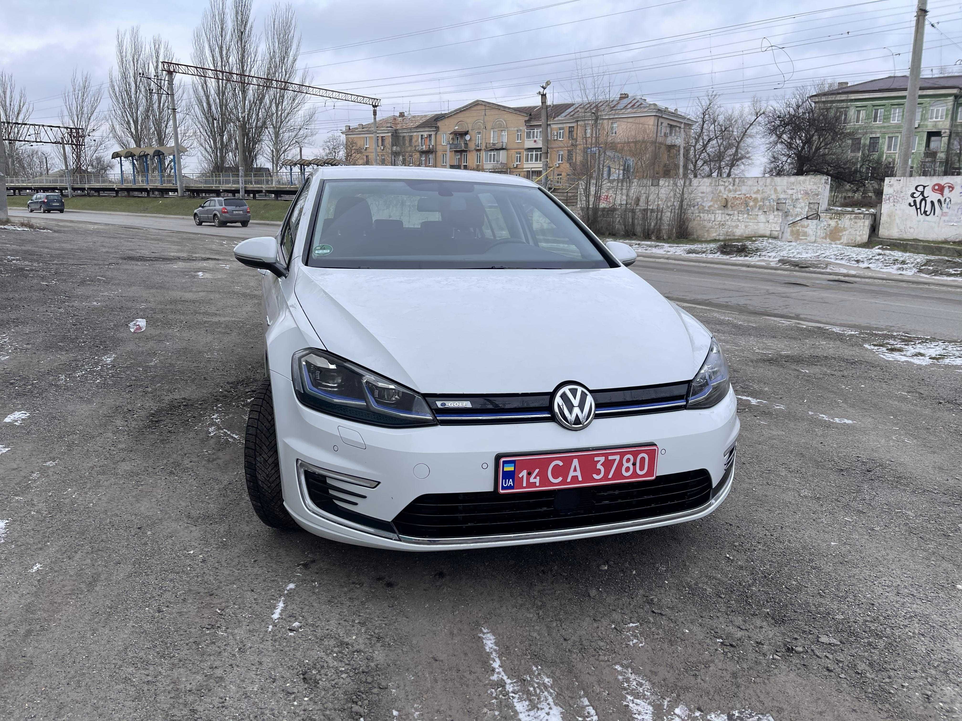 Авто Volkswagen e golf 2020